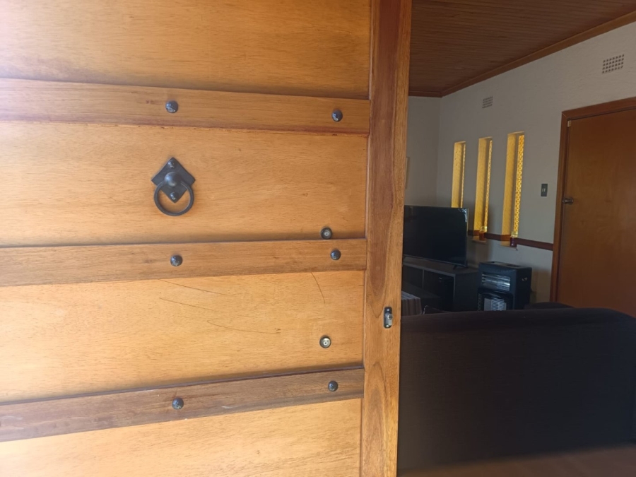 3 Bedroom Property for Sale in Riviera Northern Cape